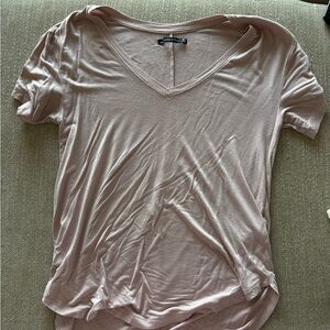 Abercrombie & Fitch Light Blush V-Neck Short Sleeve Tee